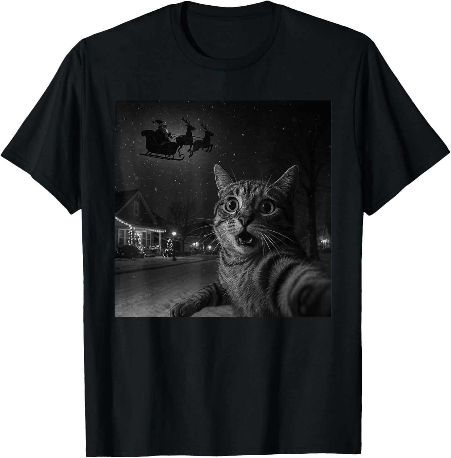 Funny Christmas Surprised Scared Cat Selfie Santa Claus Xmas T-Shirt - T-Shirt | Black