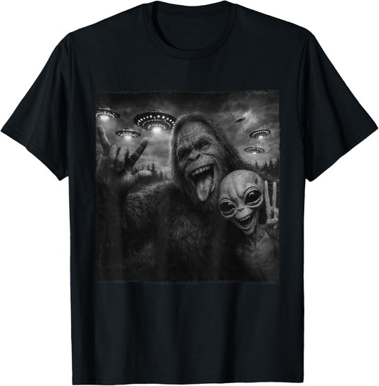 Funny Big Foot Alien Rock-on Hand Sign UFO Selfie T-Shirt - T-Shirt | Black