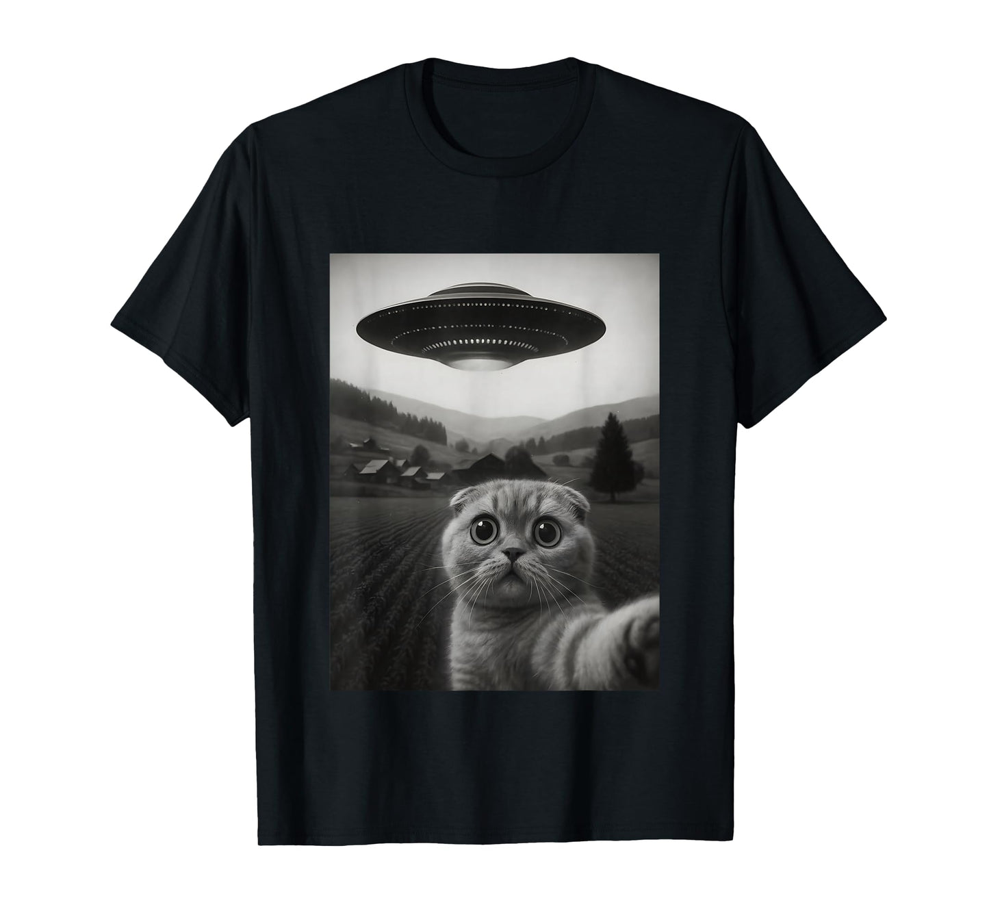 Scottish Fold Cat Selfie Funny Alien Abduction Meme Artwork T-Shirt