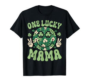 St Patricks Day Family Matching Groovy Retro One Lucky Mama T-Shirt
