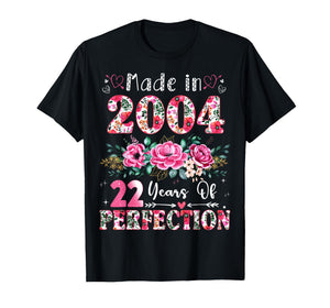 22 Year Old Made in 2004 Floral 22th Birthday Women T-Shirt