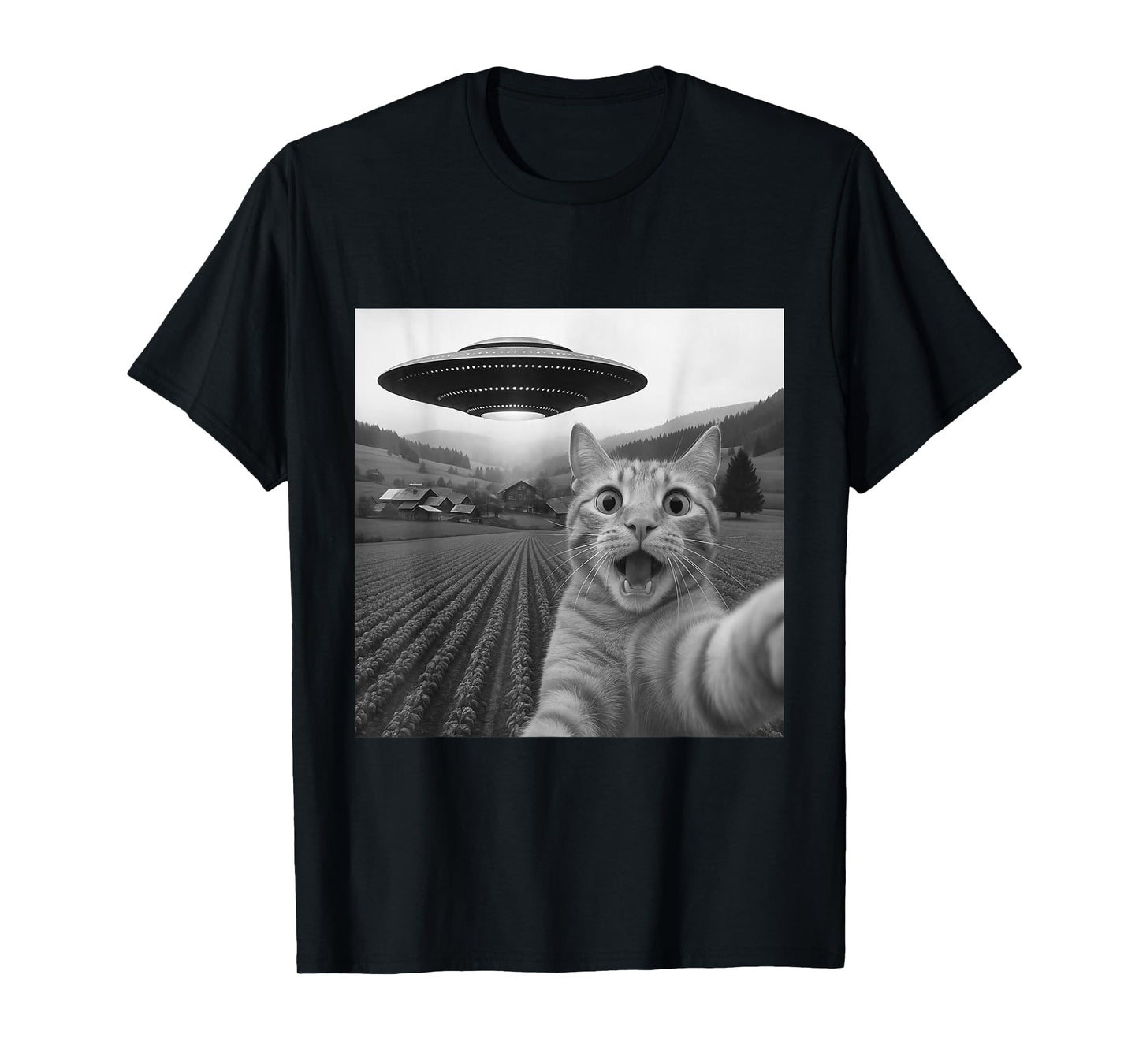 Cat Selfie with Alien UFO Funny Cat Gifts for Men Women Kid T-Shirt