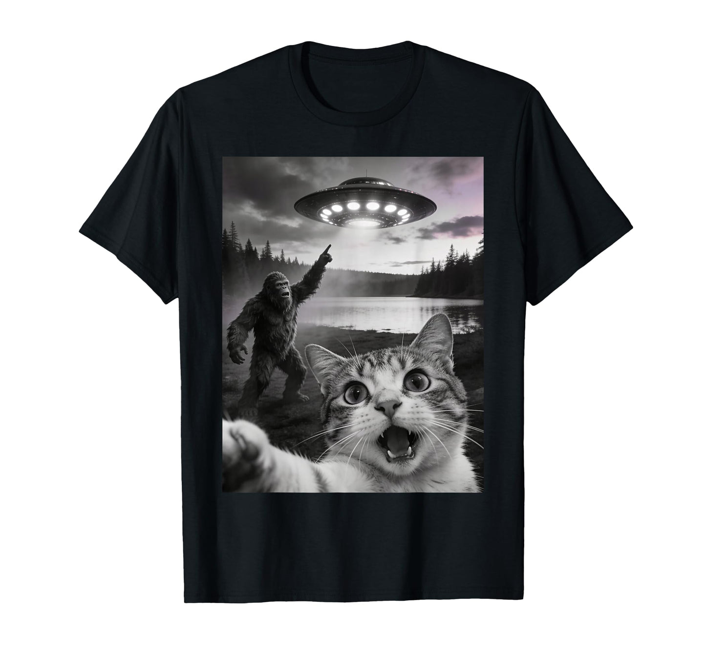 Cat Selfie Alien UFO Bigfoot Funny Cat T-Shirt
