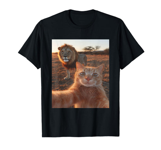 Funny Cat Selfie with Lion Big Cat Meme T-Shirt for Cat Mom T-Shirt